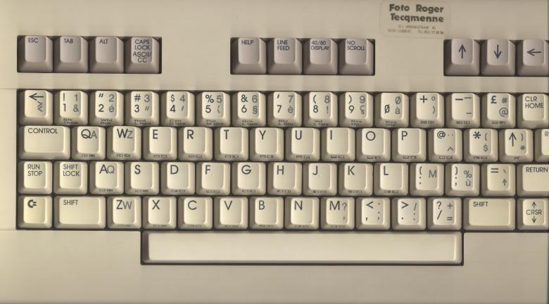belgian keyboard comma or period